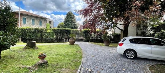 10غرفة فيلا في Lucca, Italy رقم 97583 7