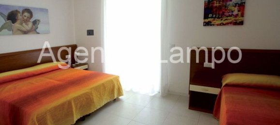 3 rooms Penthouse in San Michele al Tagliamento, Italy No. 164624 2