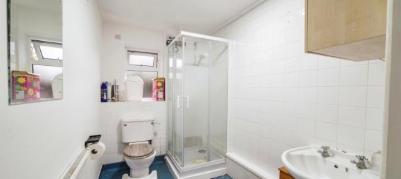 1 bedroom Apartment in Watford, United Kingdom No. 6838 24