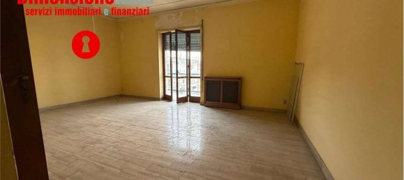Apartamento de 3 dormitorios en Nola, Italy No. 209524 3