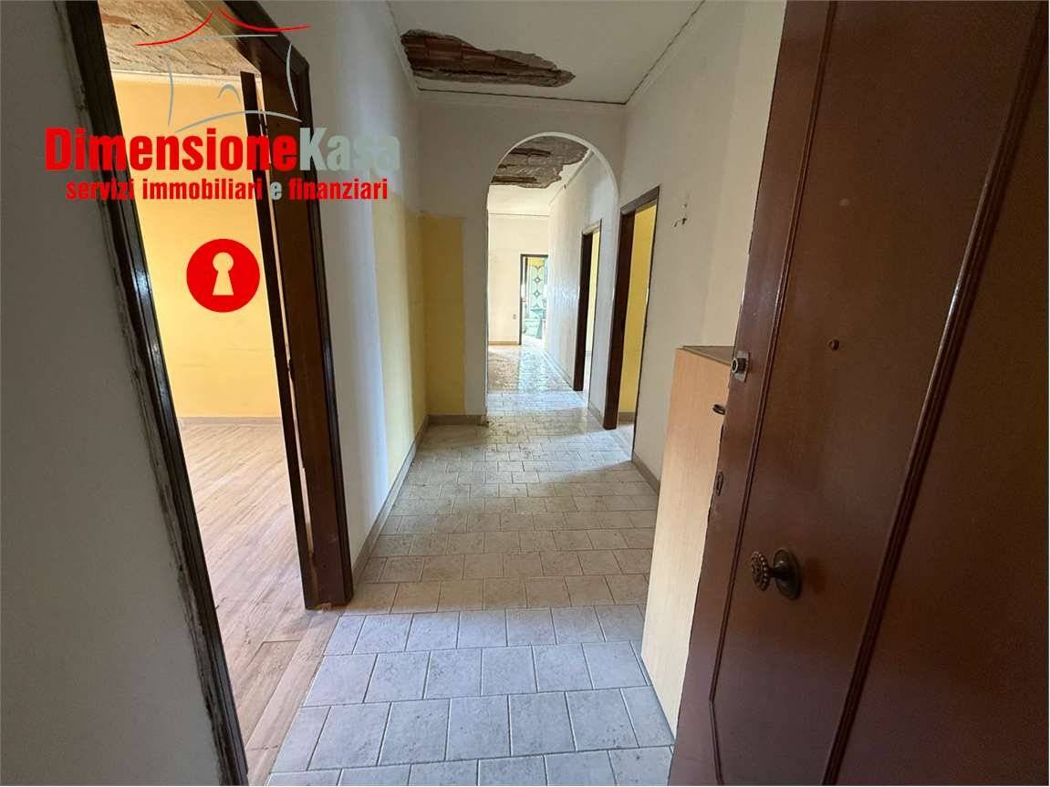 Apartamento de 3 dormitorios en Nola, Italy No. 209524