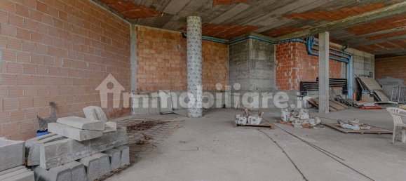 2-Zimmer Gewerbliche Immobilie in Pistoia, Italy, Nr. 349278 7