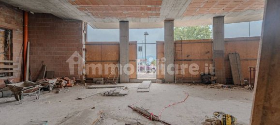 2-Zimmer Gewerbliche Immobilie in Pistoia, Italy, Nr. 349278 20