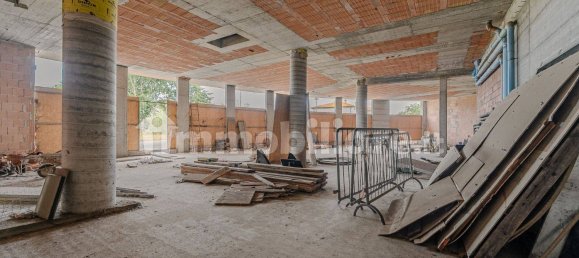 2-Zimmer Gewerbliche Immobilie in Pistoia, Italy, Nr. 349278 19