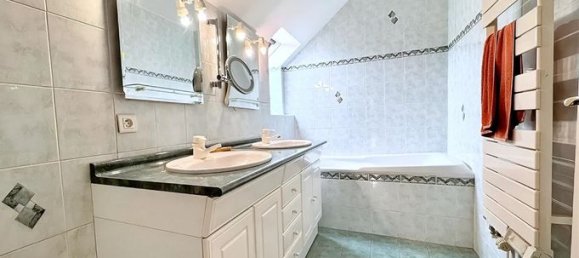 4 Schlafzimmer Schlösser in Besancon, France, Nr. 305990 9