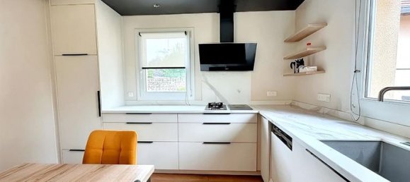 4 Schlafzimmer Schlösser in Besancon, France, Nr. 305990 5