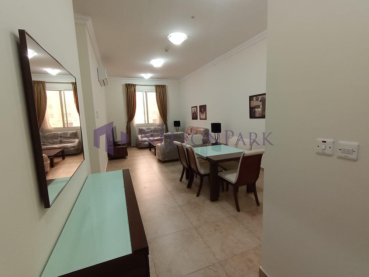 Apartamento de 2 dormitorios en Doha, Qatar No. 1698