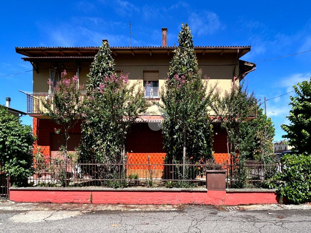 4 غرف نوم منزل في Molinella, Italy رقم 297405