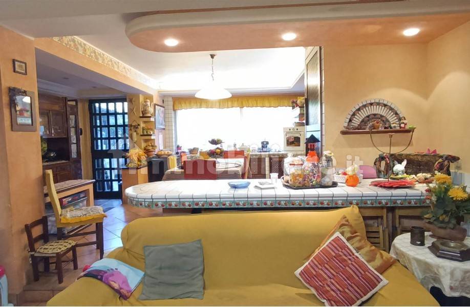 5 bedrooms House in Tremestieri Etneo, Italy No. 360956