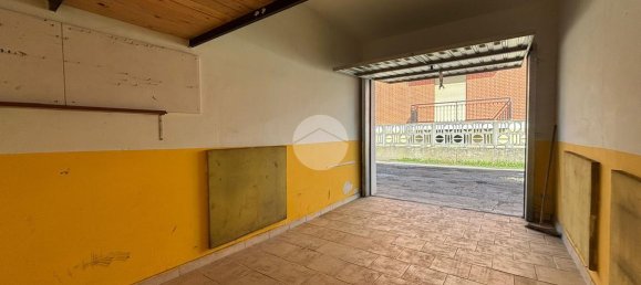 1غرفة مرآب في None, Italy رقم 4668 8