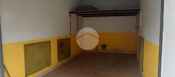 1غرفة مرآب في None, Italy رقم 4668 4