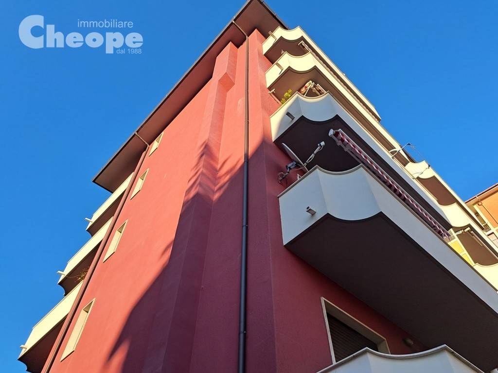 2 Schlafzimmer Penthouse in Chieti, Italy, Nr. 35469