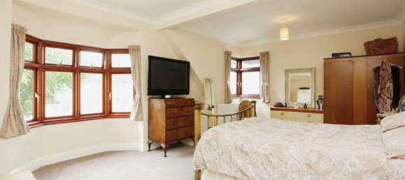 5 bedrooms House in London, United Kingdom No. 10524 10