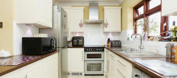 5 bedrooms House in London, United Kingdom No. 10524 3