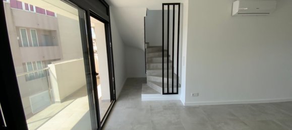 Dúplex de 2 dormitorios en Roses, Spain No. 149786 5