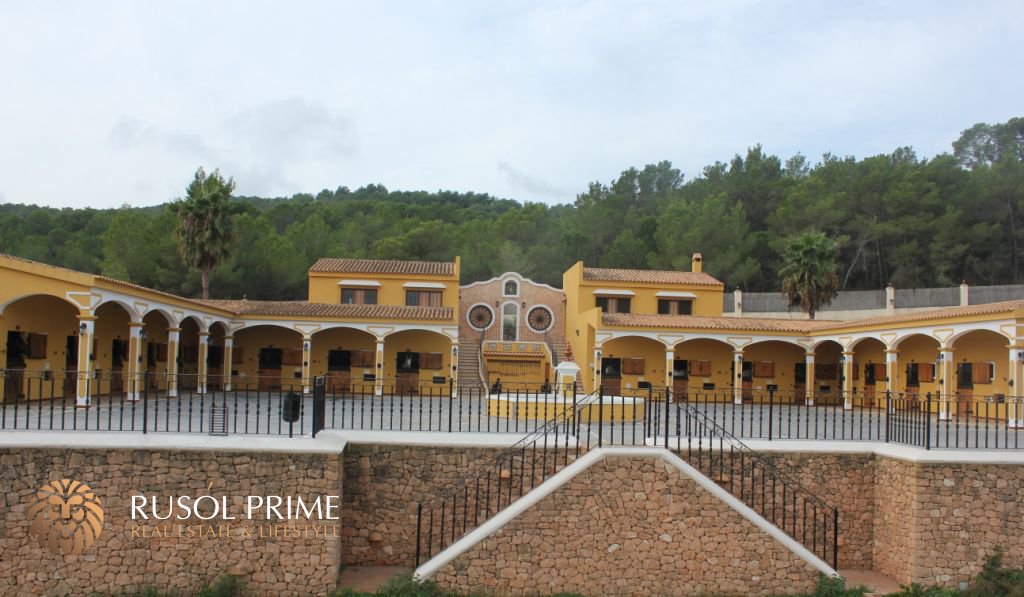 9 bedrooms Villa in Ibiza town, Spain No. 1335