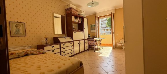 4 غرف نوم شقة في Rome, Italy رقم 360070 22