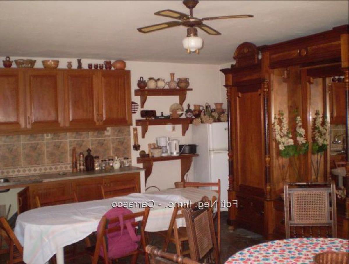 4 bedrooms House in Montevideo, Uruguay No. 11161