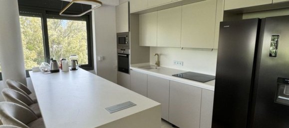 Apartamento de 3 dormitorios en Marbella, Spain No. 34757 20