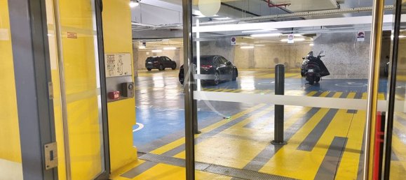 Parking à Paris, France No. 173164 4