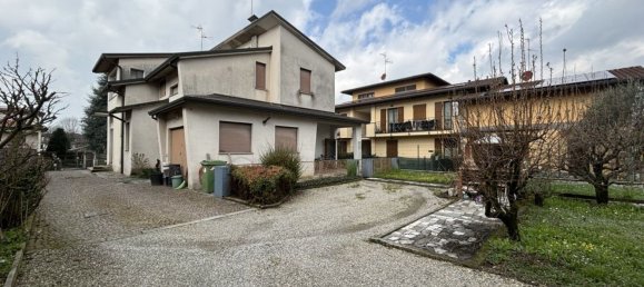 5 rooms Villa in Gessate, Italy No. 4641 2