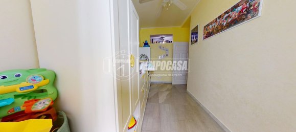 3 rooms Apartment in Bari, Italy No. 279585 13
