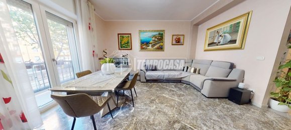 3 rooms Apartment in Bari, Italy No. 279585 4