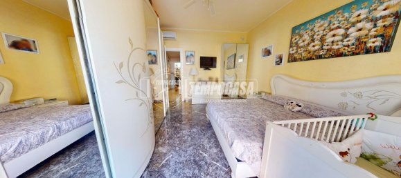 3 rooms Apartment in Bari, Italy No. 279585 15