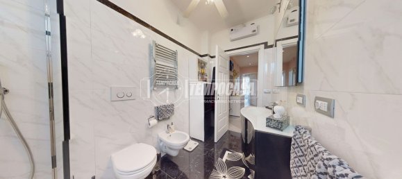 3 rooms Apartment in Bari, Italy No. 279585 9