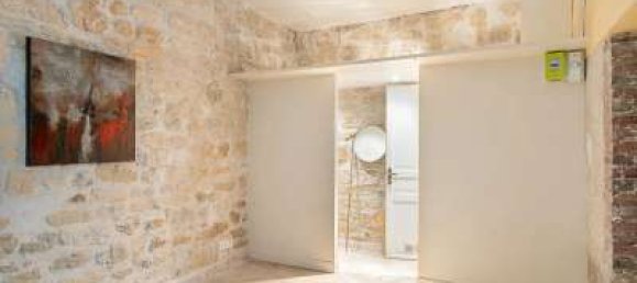 Studio in Paris, France No. 169483 5