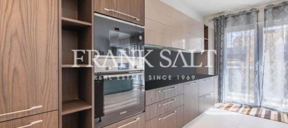 2 bedrooms Apartment in Sliema, Malta No. 7155 3