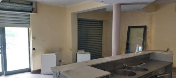 774m² Building in Alta Val Tidone, Italy No. 372498 9