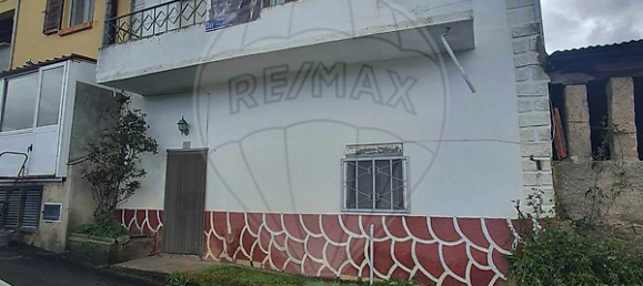 3 bedrooms House in Figueira de Castelo Rodrigo, Portugal No. 18248 7