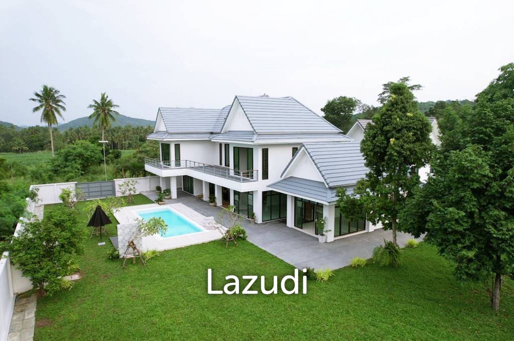 3 bedrooms Villa in Bang Sare, Thailand No. 14405
