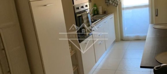 4-Zimmer Wohnung in Carrara, Italy, Nr. 31152 9