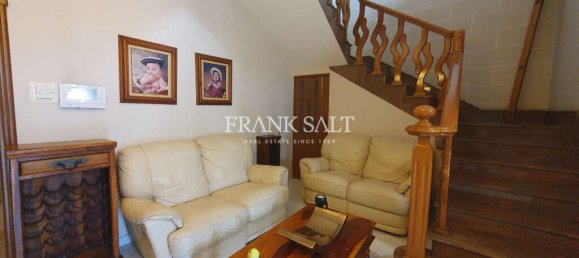 Maisonette de 3 dormitorios en Qormi, Malta No. 7498 4