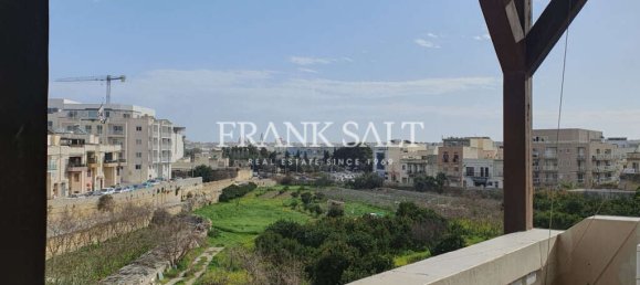 Maisonette de 3 dormitorios en Qormi, Malta No. 7498 10