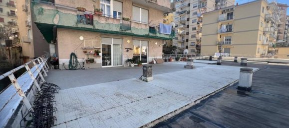 6 rooms Apartment in Naples, Italy No. 37510 33