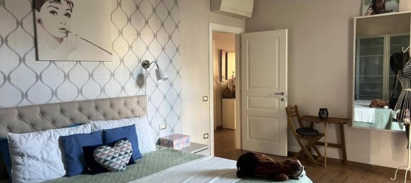 6 rooms Apartment in Naples, Italy No. 37510 11