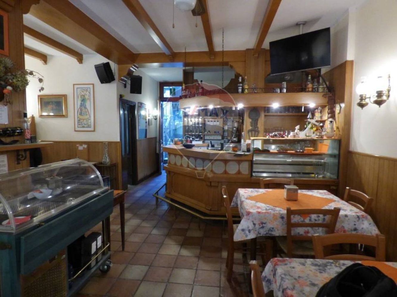 770m² Hotel in Luino, Italy No. 326129