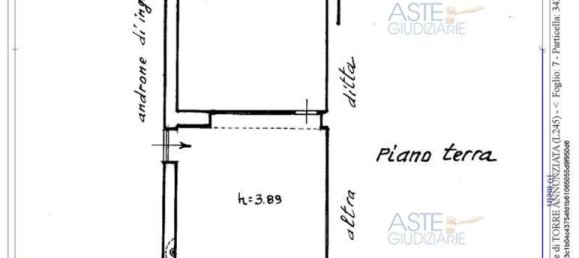 3-salle Appartement à Torre Annunziata, Italy No. 12491 10