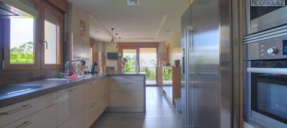 4 bedrooms House in Cantabria, Spain No. 162986 10