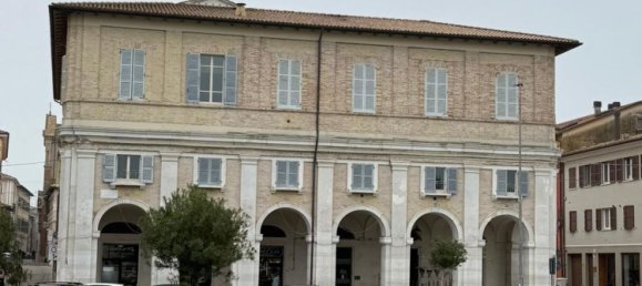 2-salle Appartement à Senigallia, Italy No. 200384 9