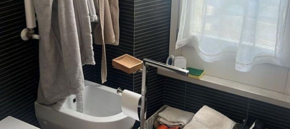 2-salle Appartement à Senigallia, Italy No. 200384 6