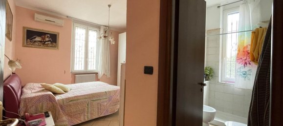 6 rooms House in Sarzana, Italy No. 119417 18