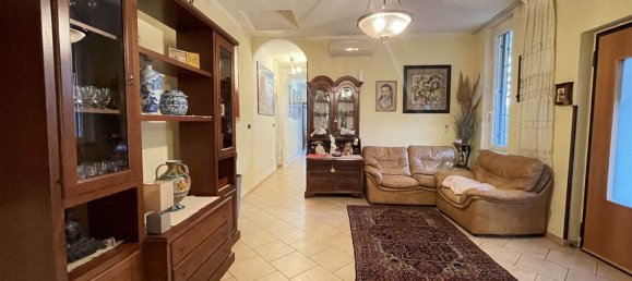 6 rooms House in Sarzana, Italy No. 119417 12