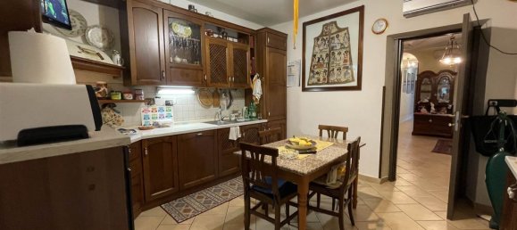 6 rooms House in Sarzana, Italy No. 119417 10