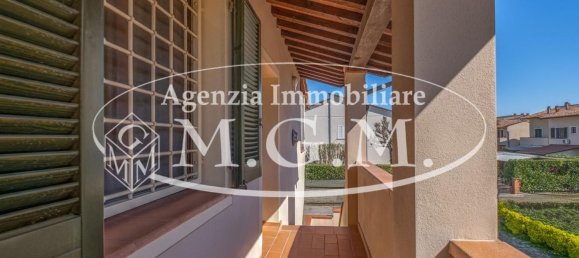 3 rooms Apartment in Calcinaia, Italy No. 49211 5