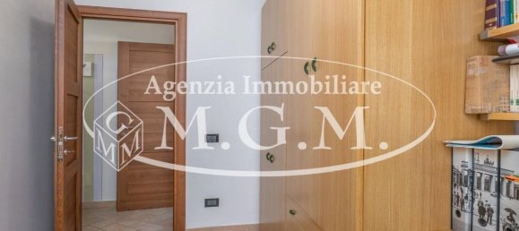 3 rooms Apartment in Calcinaia, Italy No. 49211 21