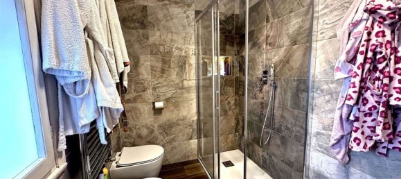 6 rooms Apartment in Chioggia, Italy No. 63755 4